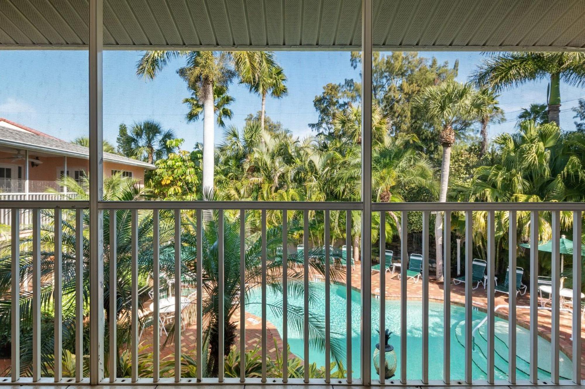 Siesta Key Inn Екстер'єр фото