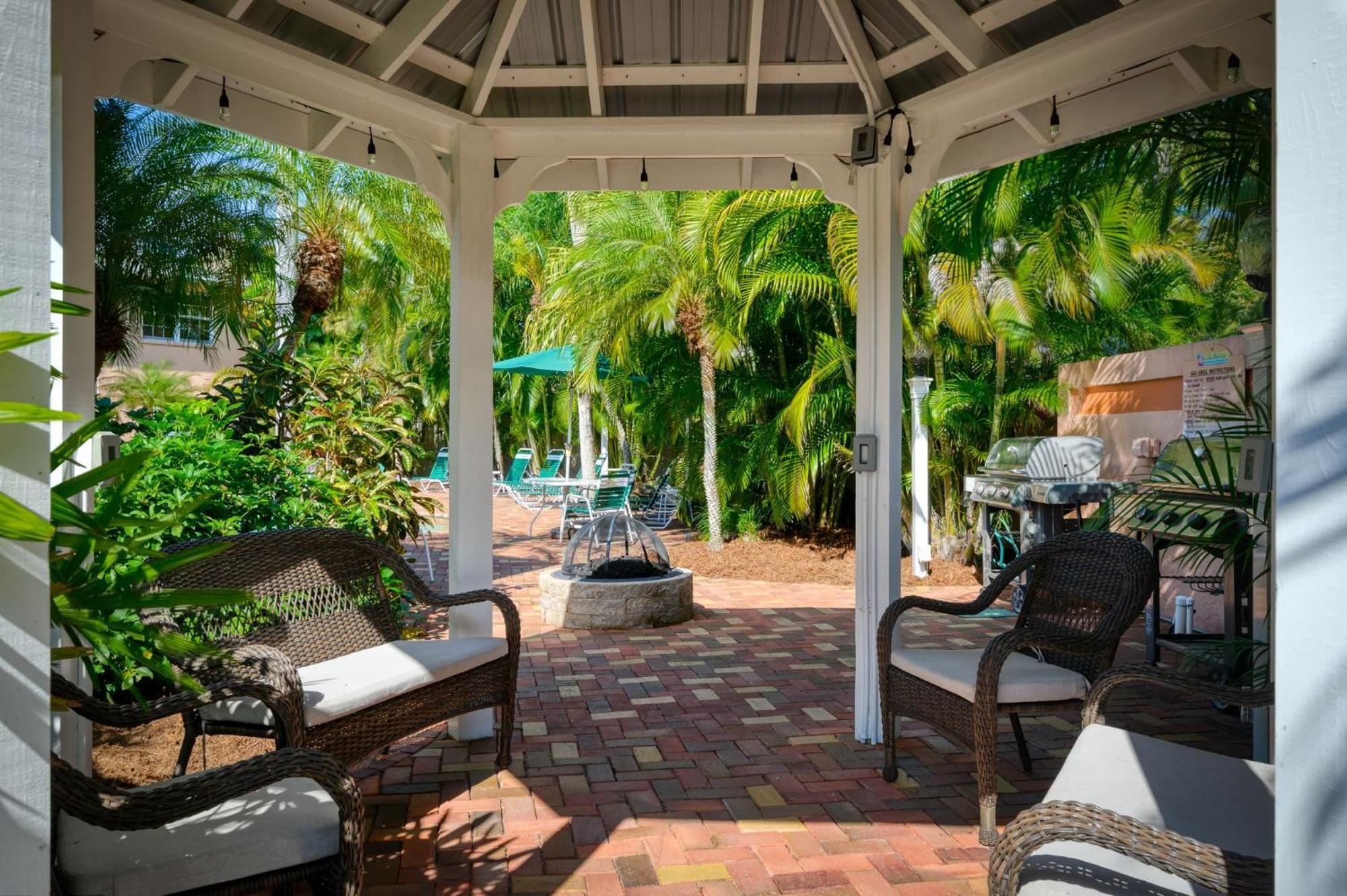 Siesta Key Inn Екстер'єр фото