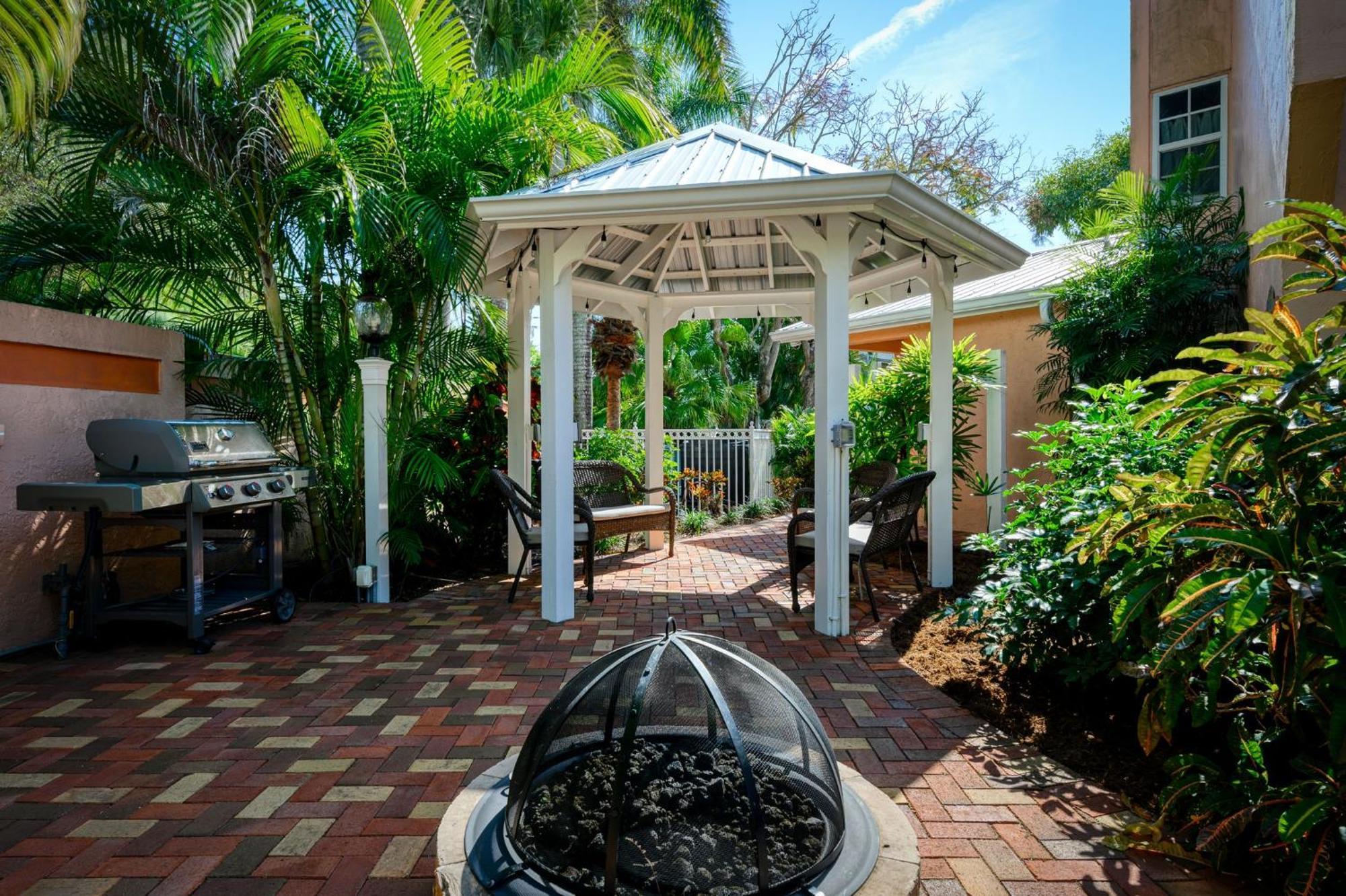 Siesta Key Inn Екстер'єр фото